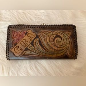 Vintage leather carved design wallet